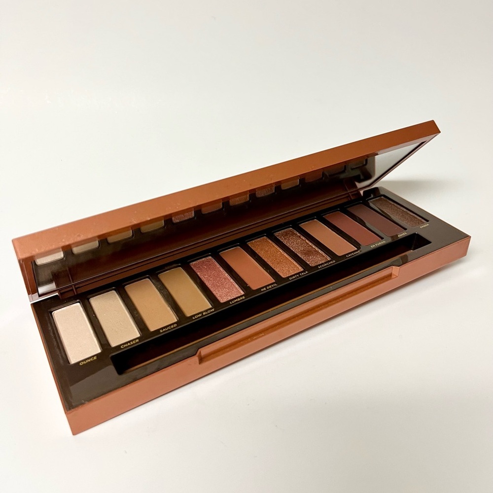 Urban Decay Naked Heat Eyeshadow Palette